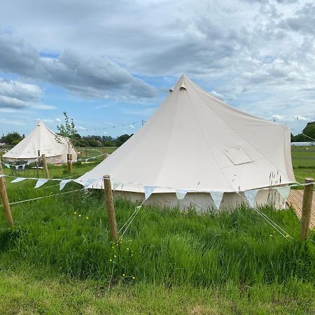 Honey Pod Farm Bell Tents 업튼 어픈 세븐 외부 사진