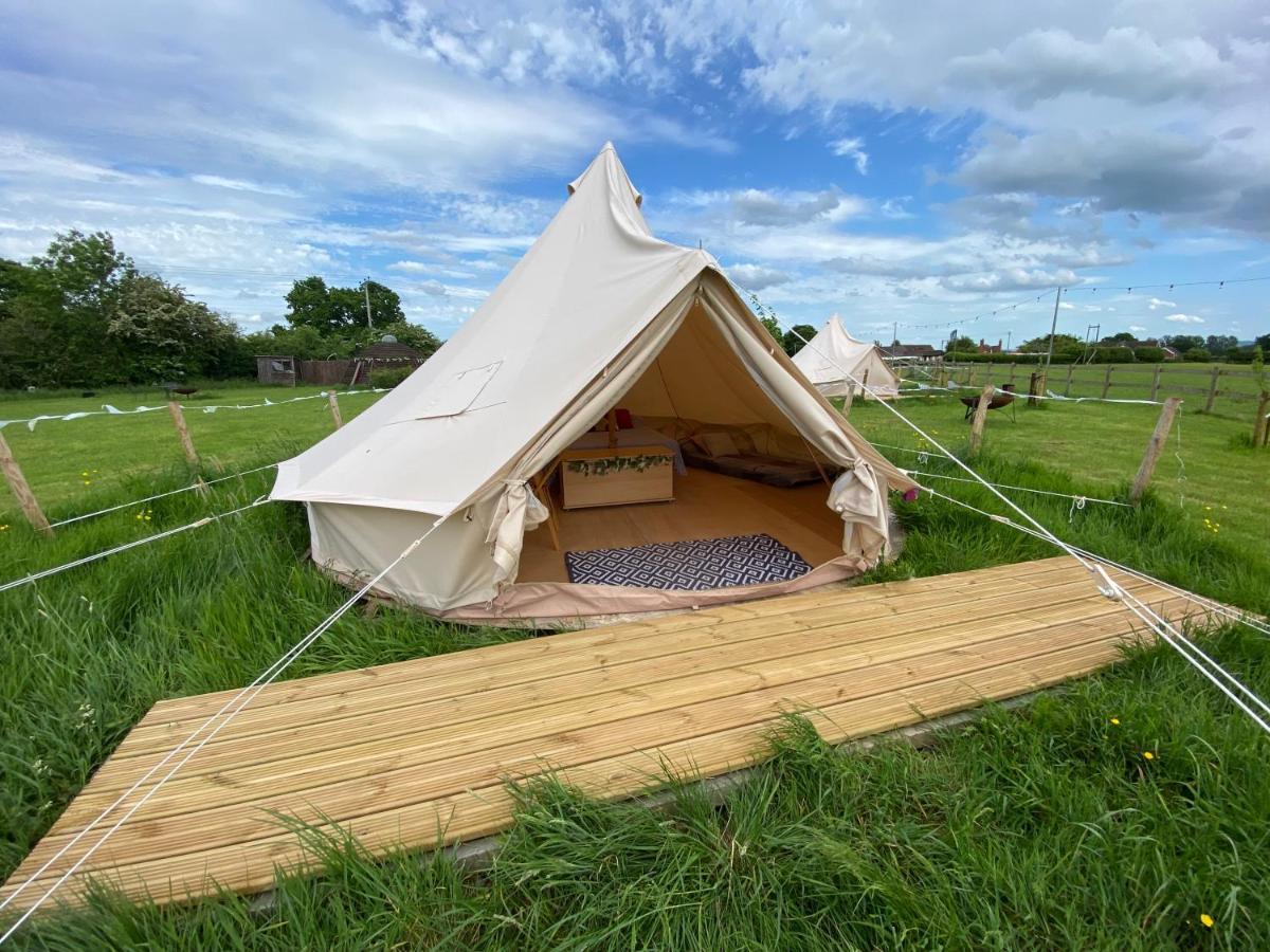 Honey Pod Farm Bell Tents 업튼 어픈 세븐 외부 사진